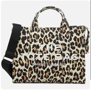 The tote bag